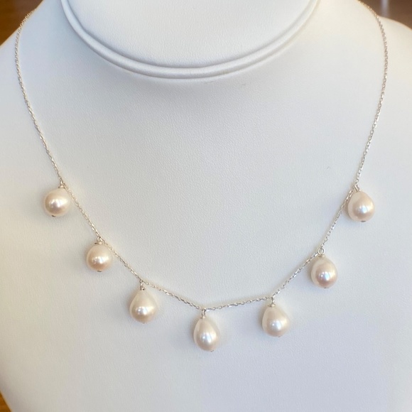 Hand Crafted Jewelry - High Luster AAA White Pearls - Sparkly 925 Sterling Silver - 17 1/2"